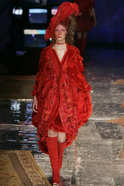 Look 27